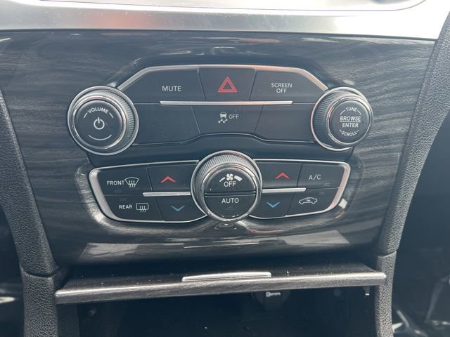 Used 2021 Chrysler 300 Touring w/ Chrome Appearance Package image 12