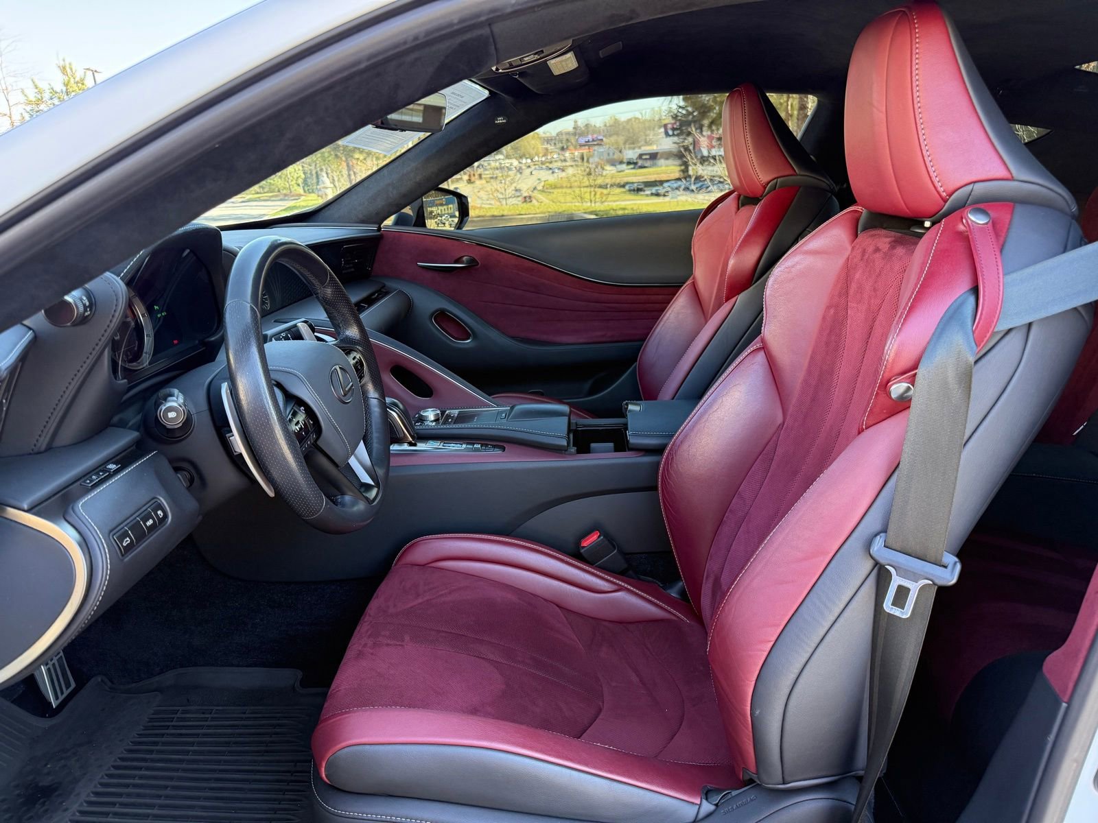 Used 2018 Lexus LC 500 Coupe image 31