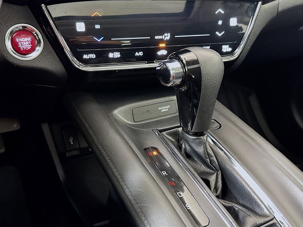 Used 2018 Honda HR-V EX image 16