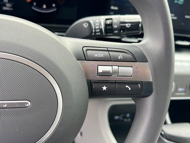 Certified 2026 Hyundai Kona SE image 24