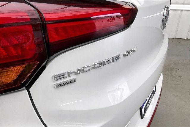 Used 2020 Buick Encore GX Essence w/ Advanced Technology Package AWD/4WD image 9