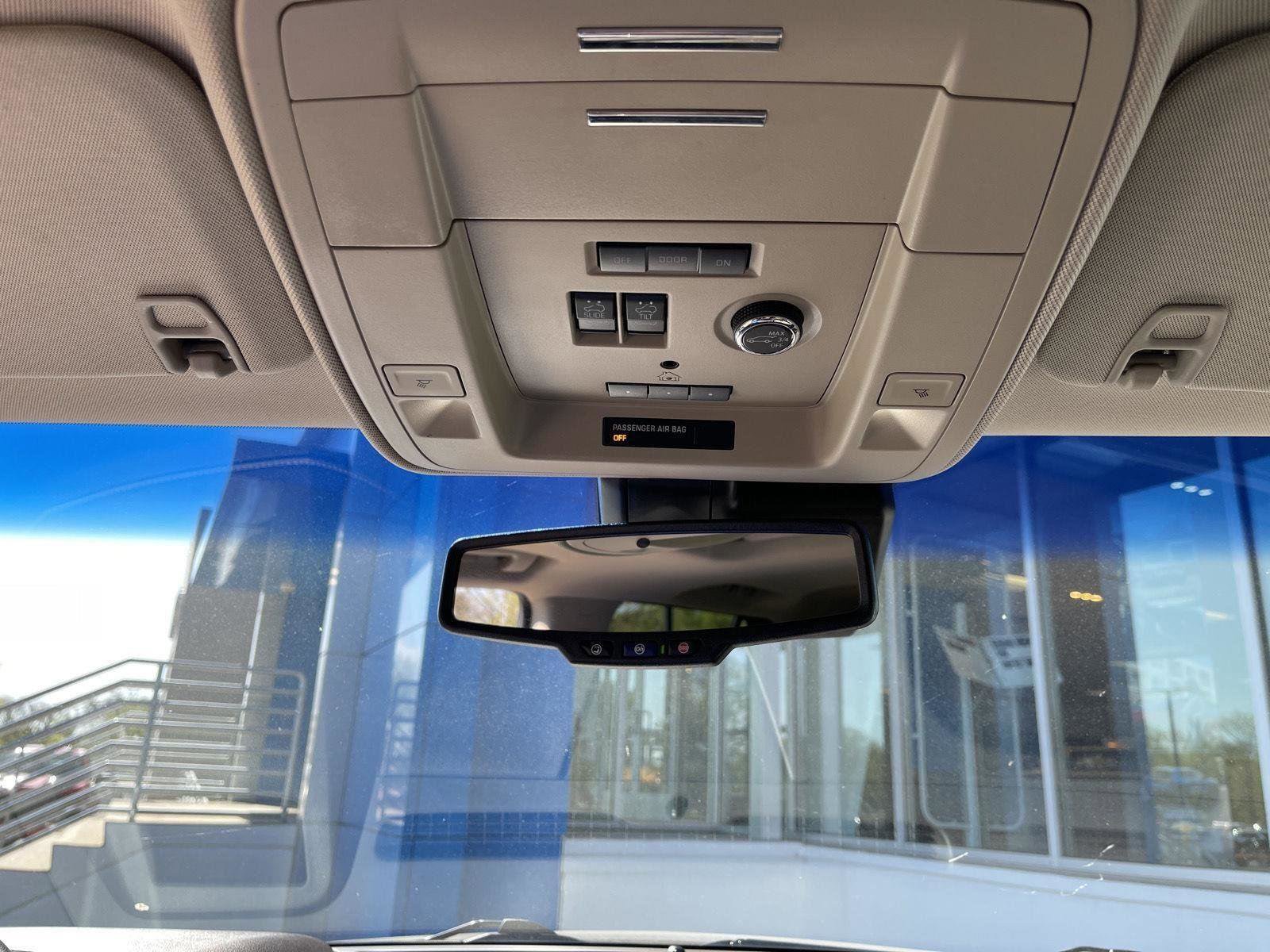 Used 2020 Chevrolet Tahoe Premier w/ Premier 6.2L Value Package image 27