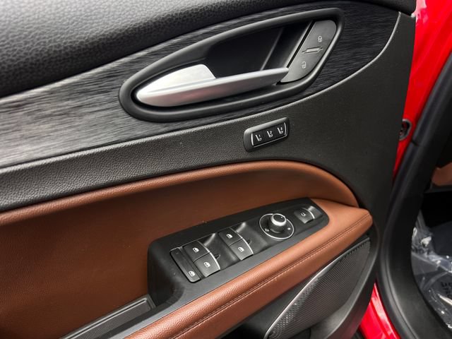 Used 2020 Alfa Romeo Stelvio RWD image 11