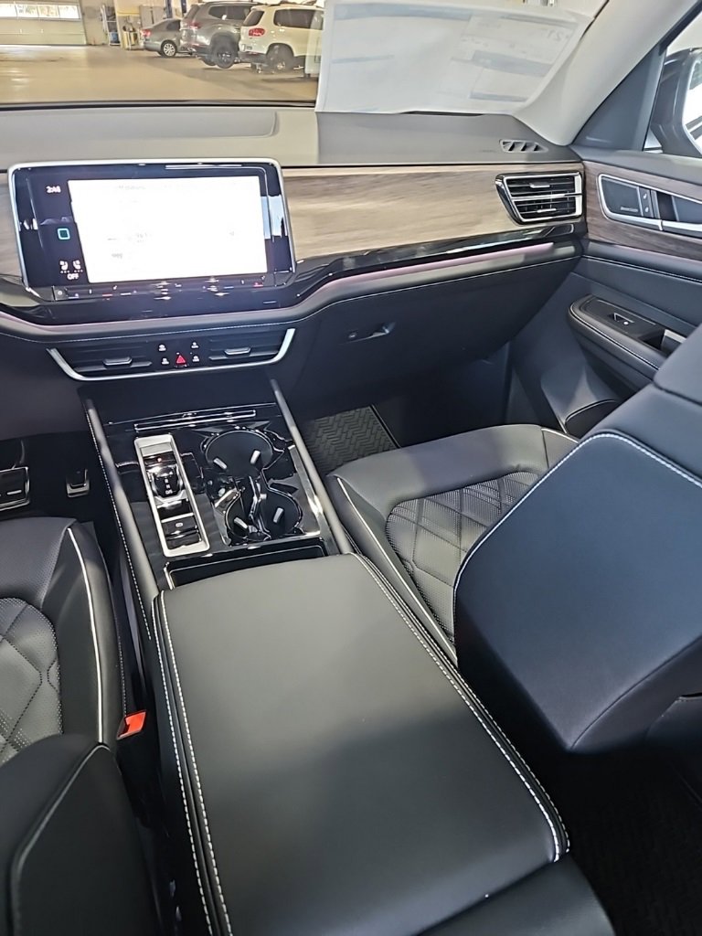 New 2026 Volkswagen Atlas SEL Premium R-Line image 26