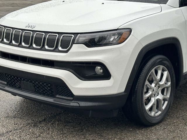 Used 2022 Jeep Compass Latitude AWD/4WD image 11