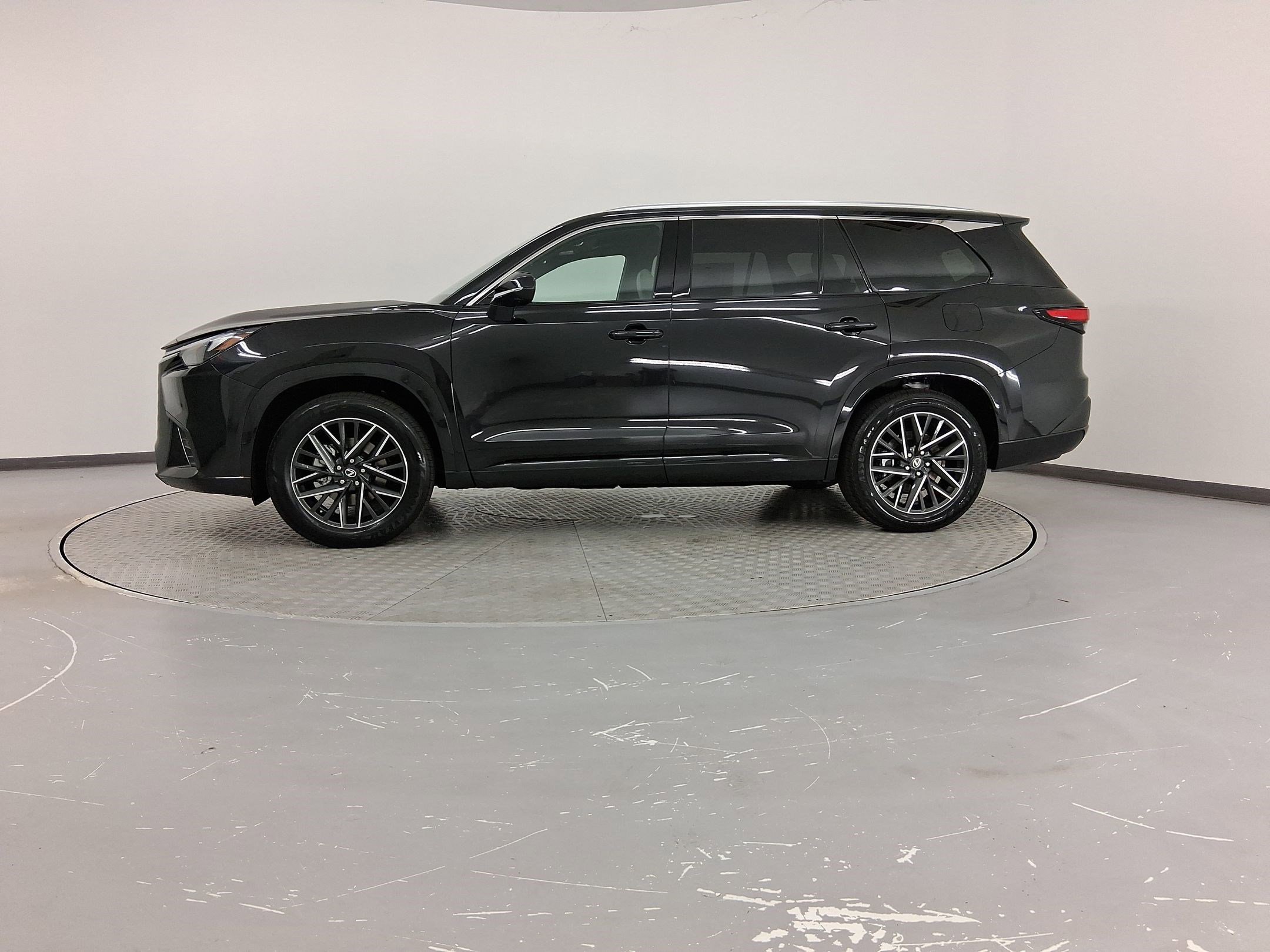 New 2026 Lexus TX 350 AWD image 2