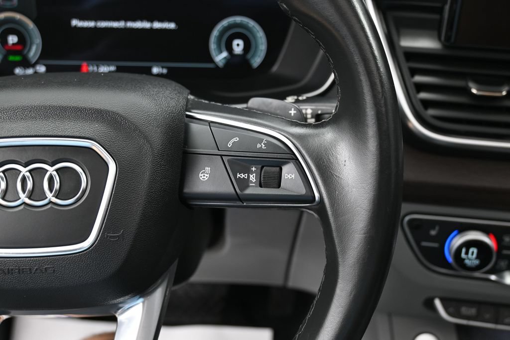 Used 2022 Audi Q5 e Premium w/ Convenience Package AWD/4WD image 25