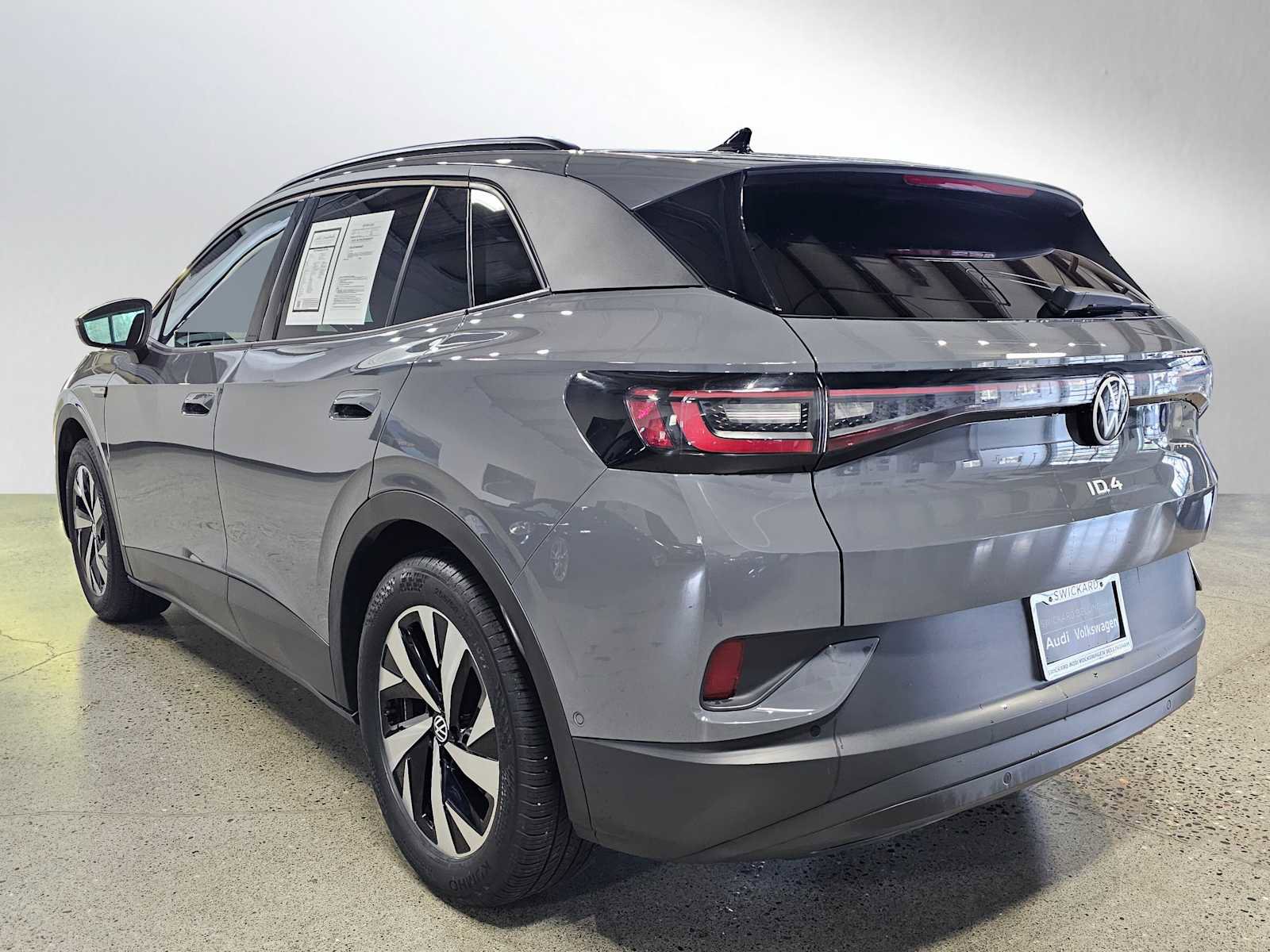 Used 2023 Volkswagen ID.4 Pro image 5