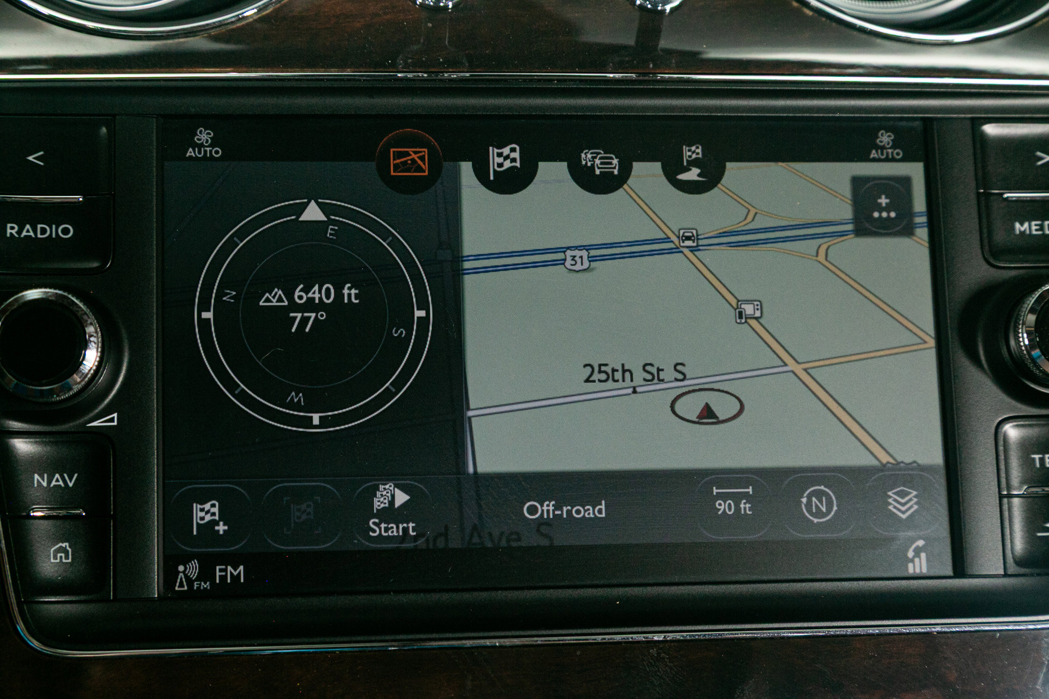 Used 2019 Bentley Bentayga image 16