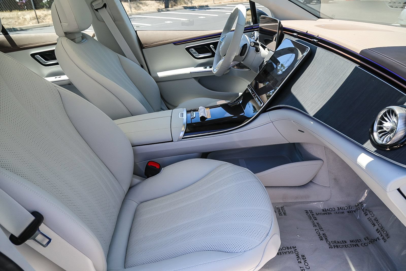 Used 2024 Mercedes-Benz EQE 350+ 4MATIC Sedan image 15