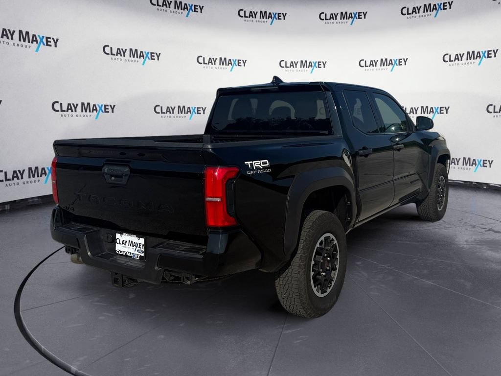 Used 2025 Toyota Tacoma TRD Off-Road AWD/4WD image 5