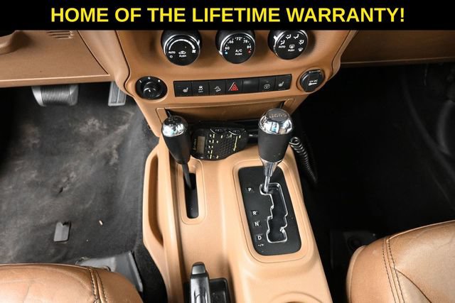Used 2013 Jeep Wrangler Unlimited Rubicon w/ Connectivity Group AWD/4WD image 36