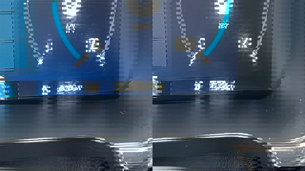 Used 2023 Ford F150 Lariat w/ Equipment Group 502A High image 28