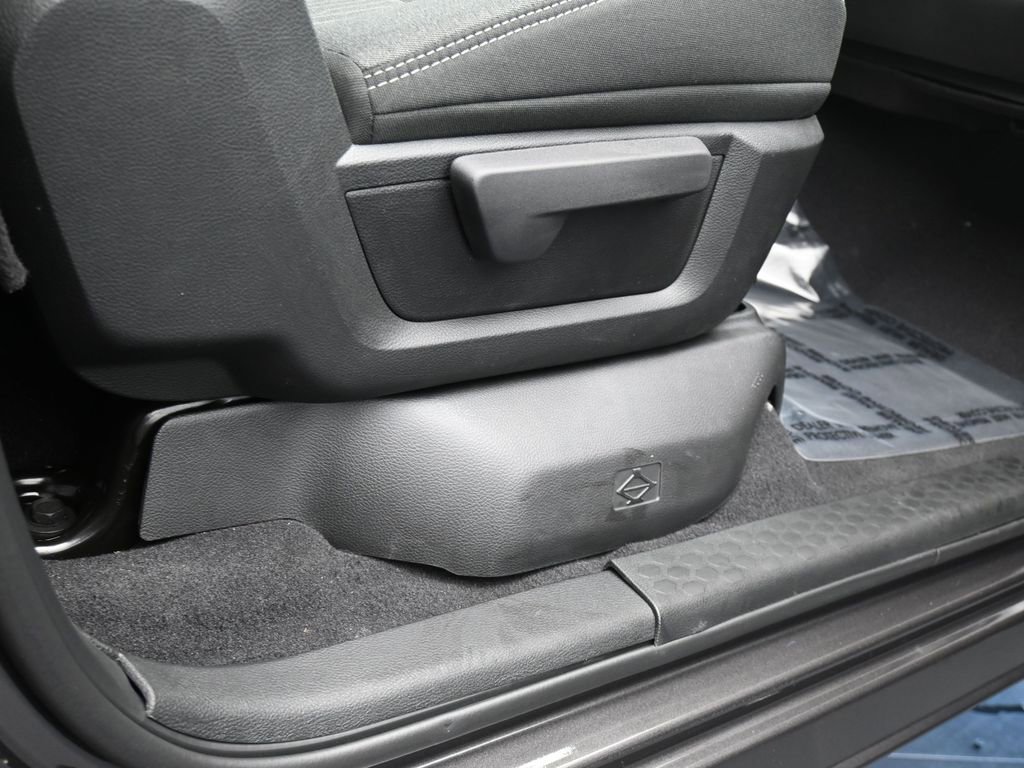 Used 2024 RAM 3500 Tradesman image 36