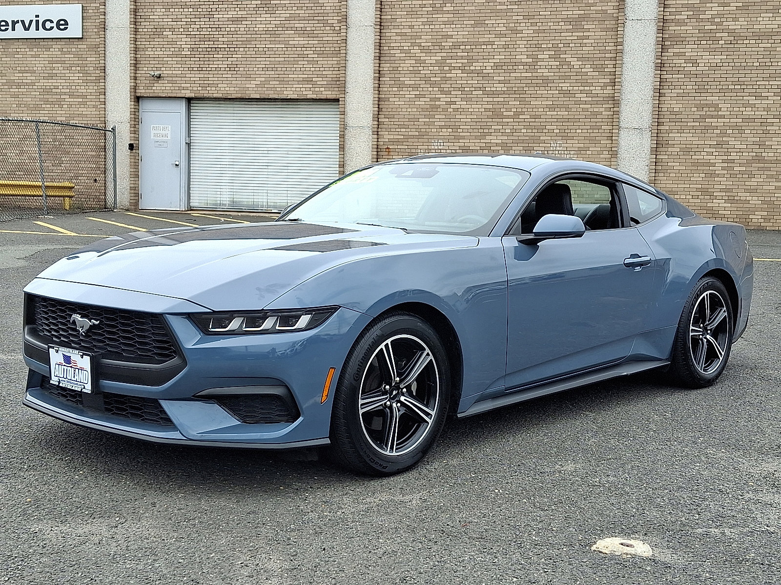 Used 2024 Ford Mustang Coupe image 3