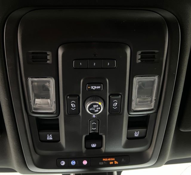 Used 2022 GMC Yukon XL Denali AWD/4WD image 44