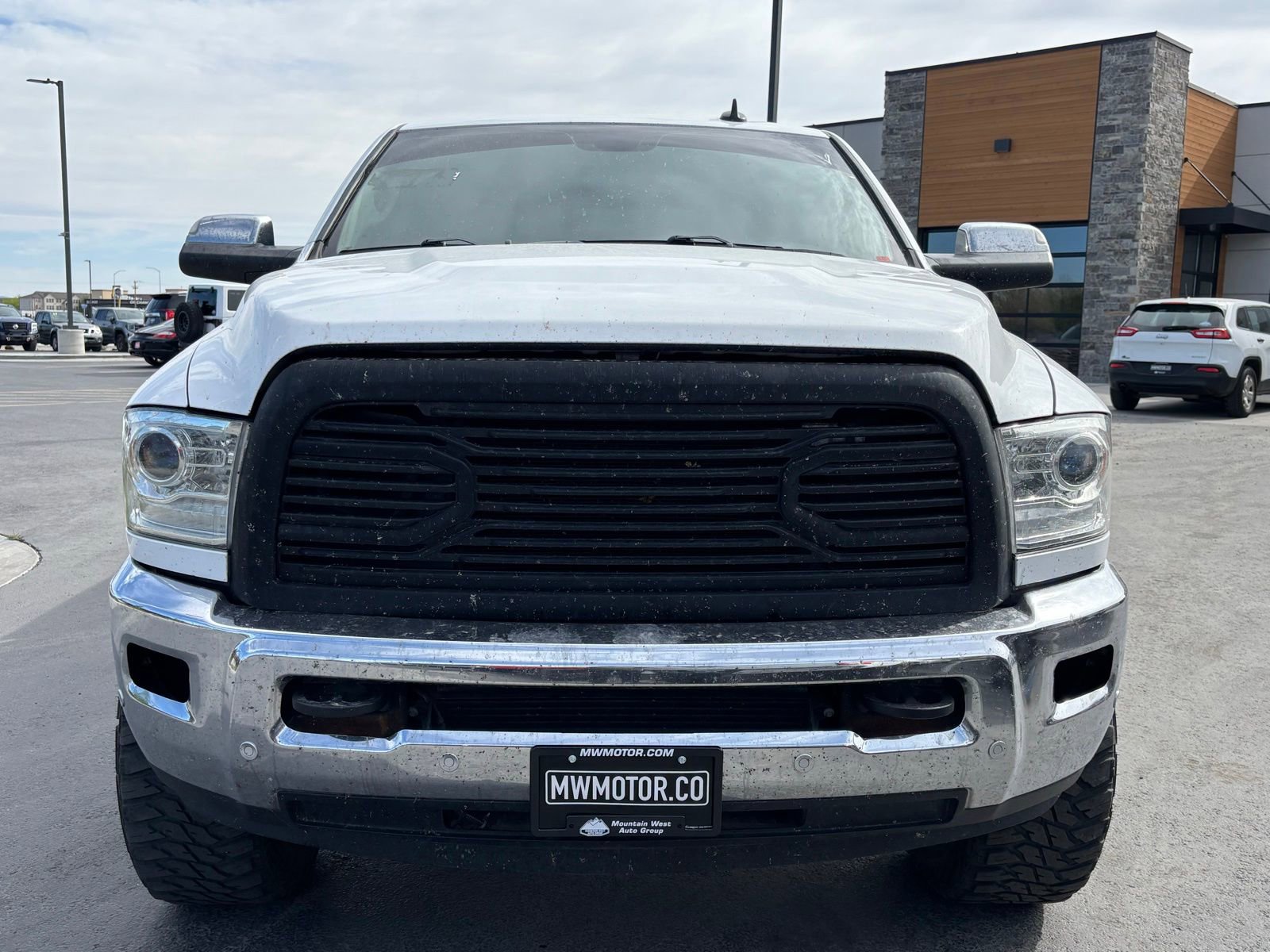 Used 2017 RAM 3500 Laramie w/ Convenience Group AWD/4WD image 2
