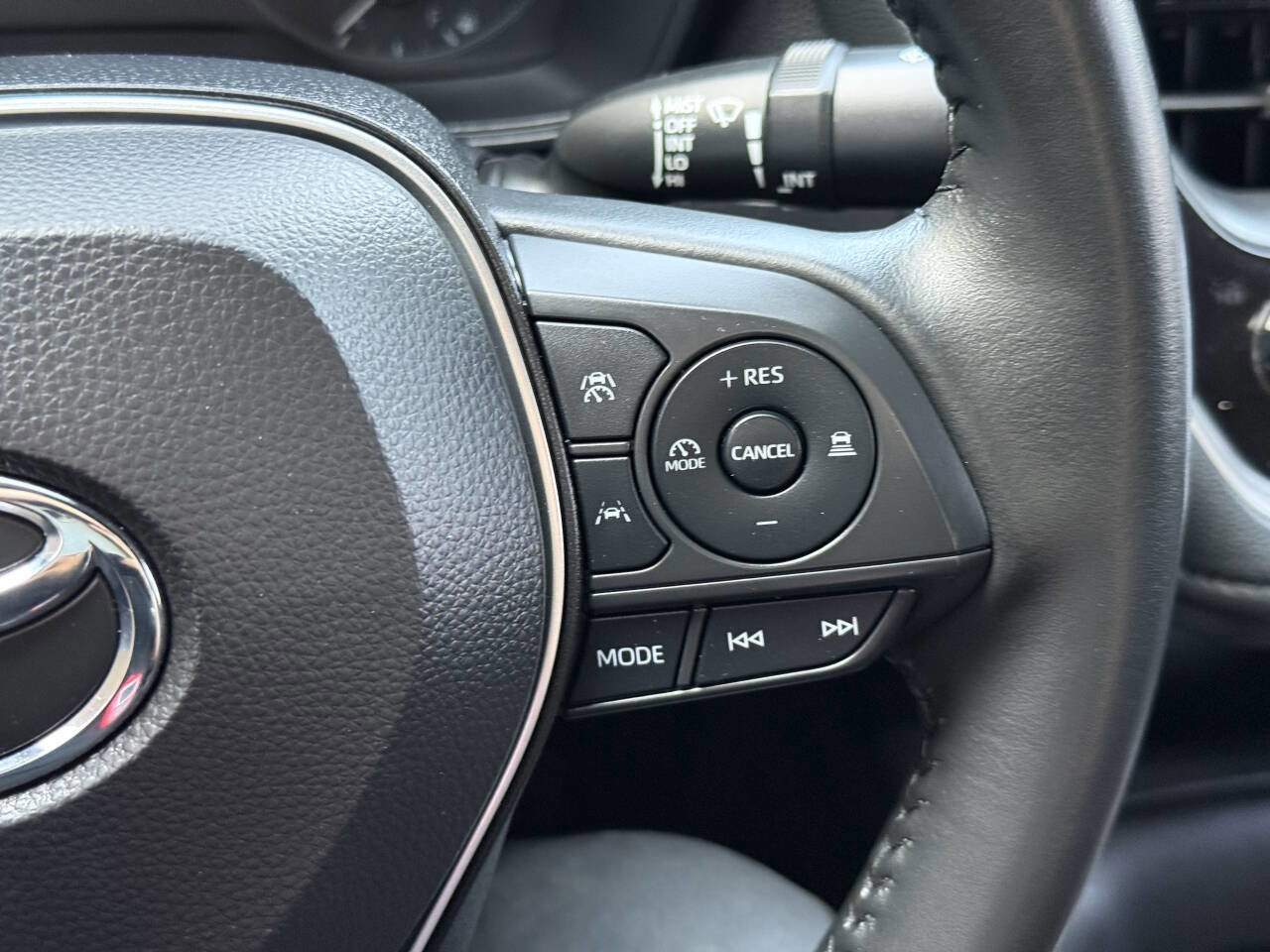 Used 2024 Toyota Corolla SE image 25