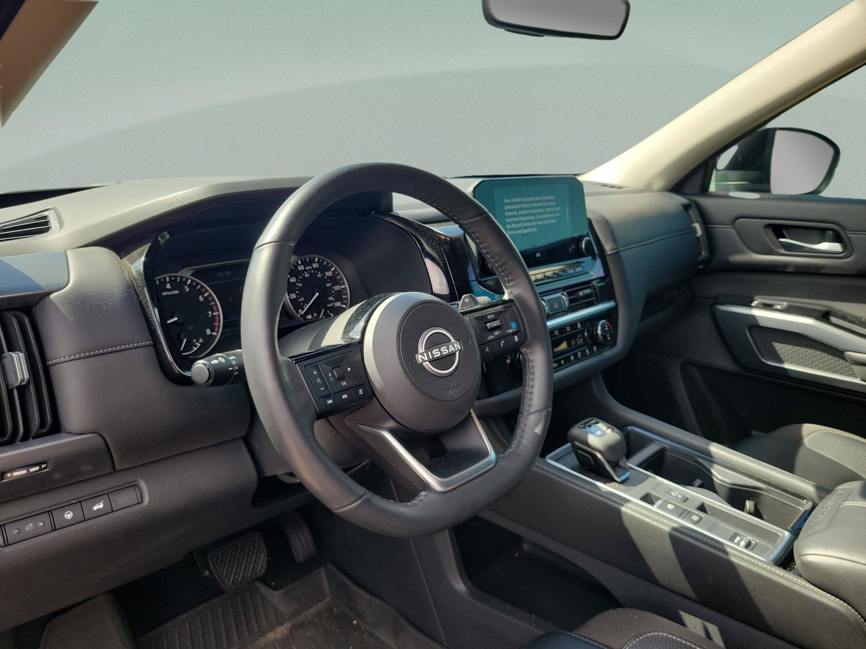 Used 2024 Nissan Pathfinder SL w/ Black Appearance Package FWD image 19
