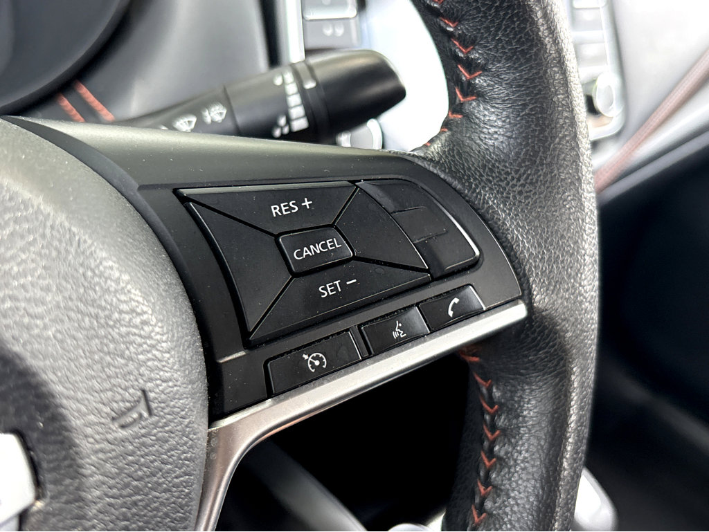 Used 2022 Nissan Versa SR FWD image 16