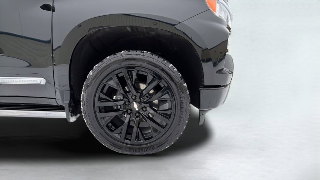 Used 2024 Chevrolet Silverado 1500 High Country w/ Technology Package image 19