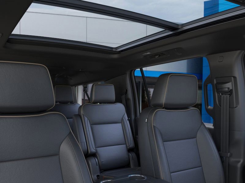 New 2026 Chevrolet Suburban Premier image 24