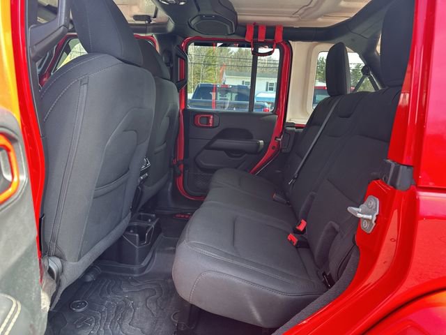 Used 2021 Jeep Wrangler Unlimited Sahara w/ Uconnect 4C Nav & Sound Group AWD/4WD image 31