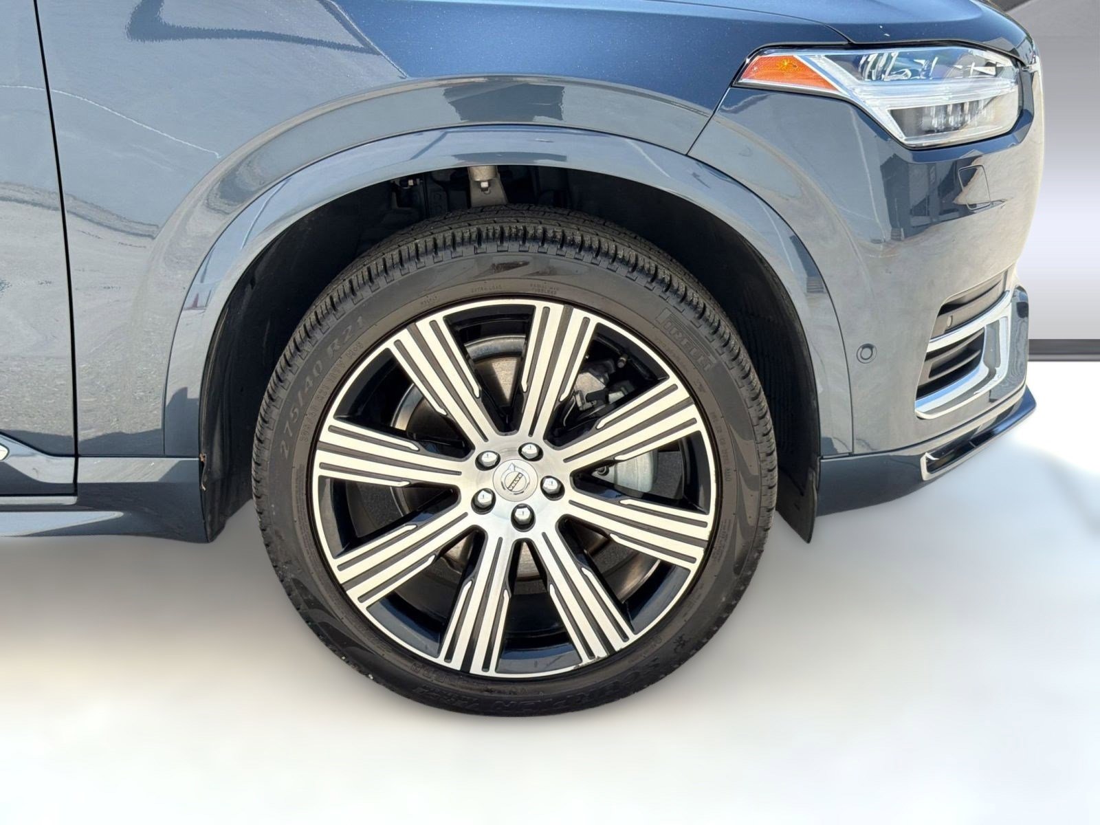 Used 2024 Volvo XC90 B6 Plus w/ Protection Package Premier AWD/4WD image 12