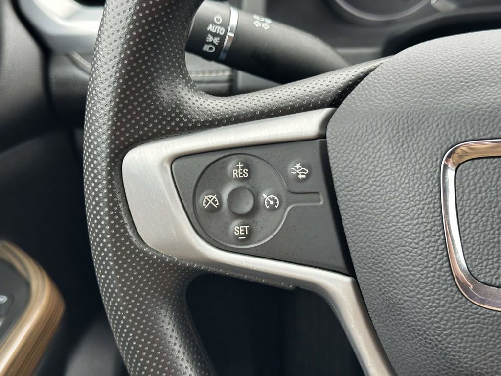 Certified 2021 GMC Acadia SLE w/ Driver Convenience Package image 26