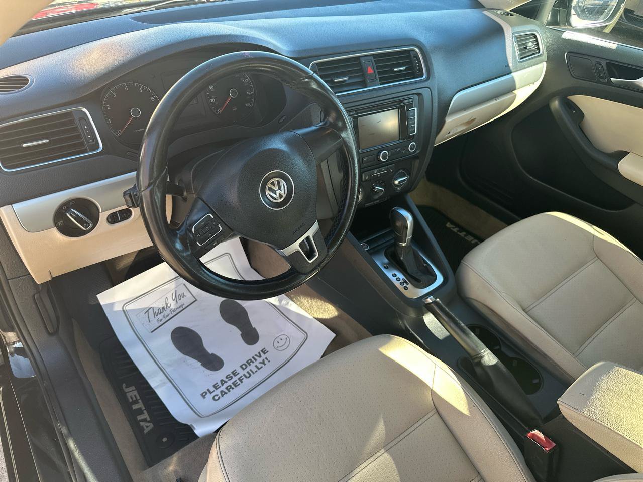 Used 2011 Volkswagen Jetta SEL FWD image 10