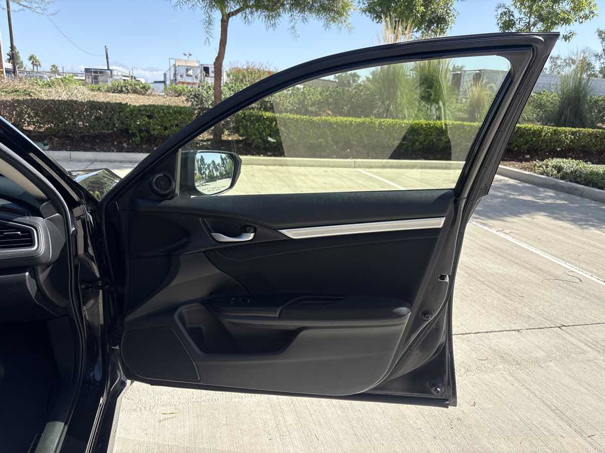 Used 2018 Honda Civic EX-T image 15