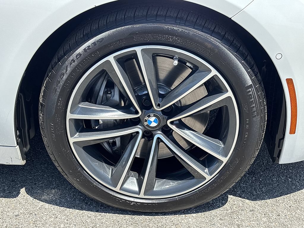 Used 2022 BMW 750i xDrive AWD/4WD image 29