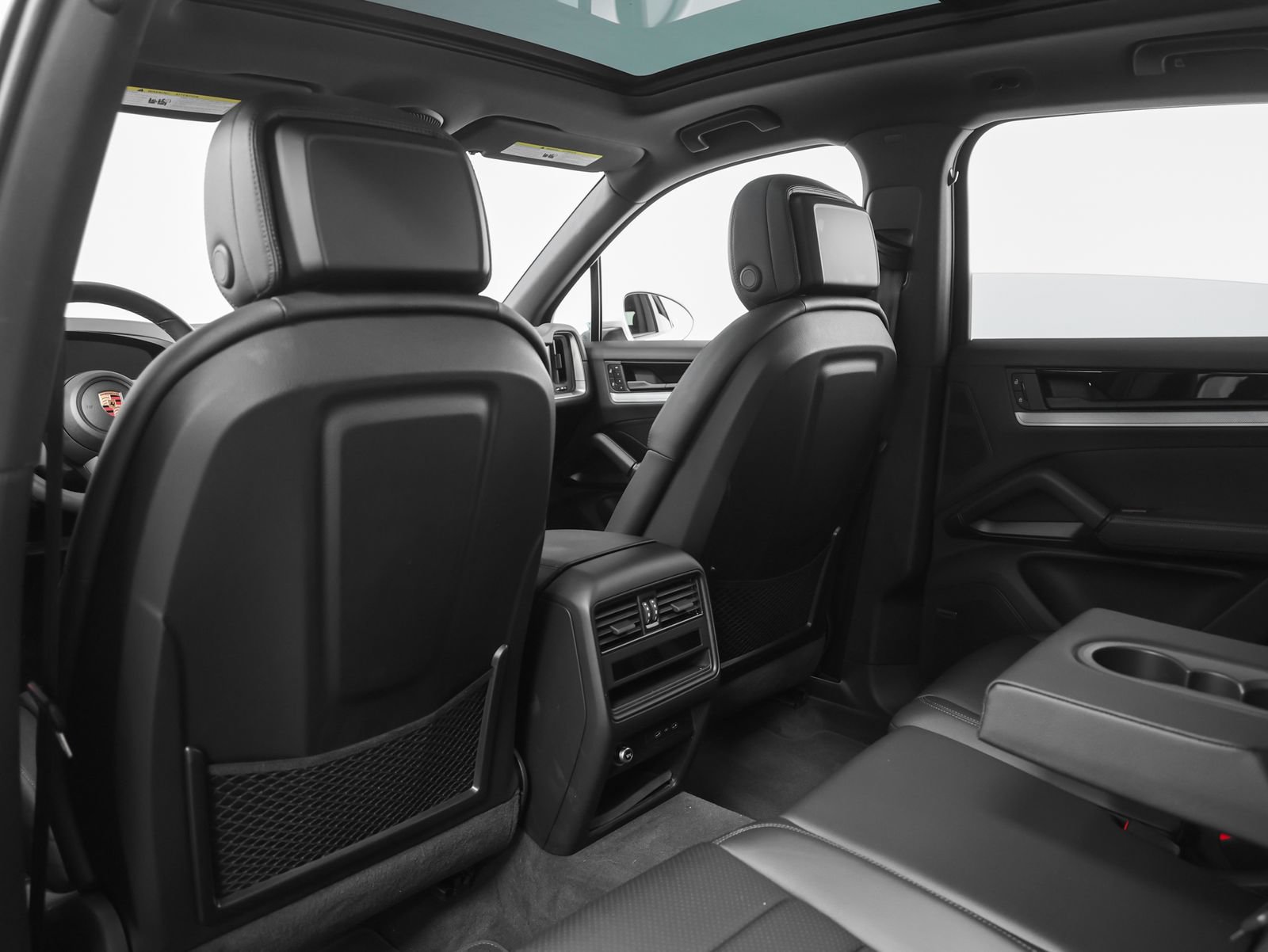 Certified 2026 Porsche Cayenne AWD/4WD image 40