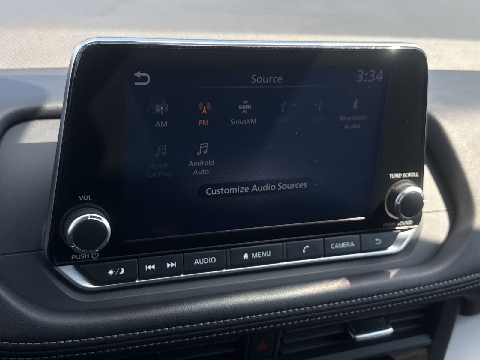 Used 2025 Nissan Rogue SV AWD/4WD image 18