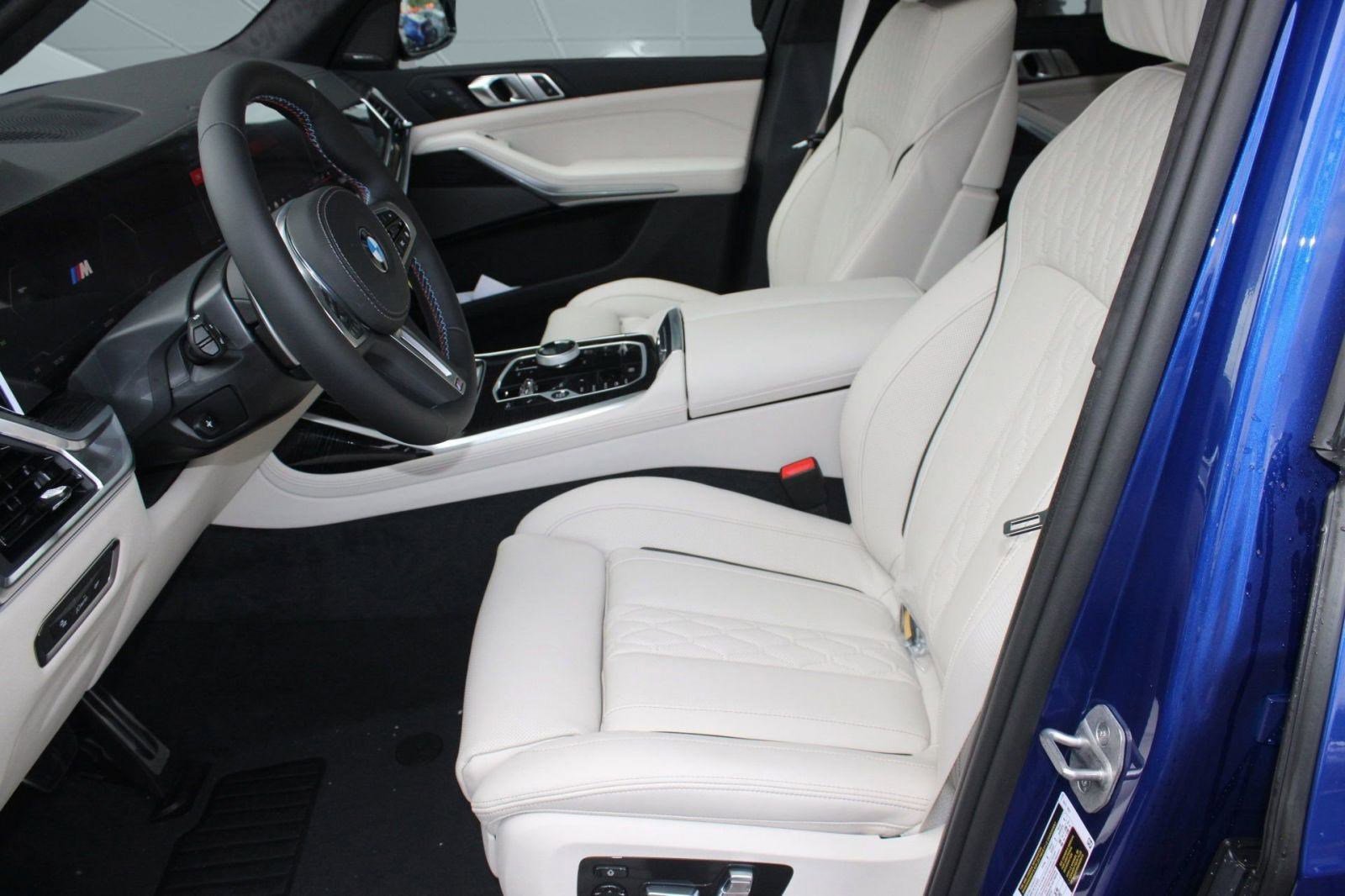 New 2026 BMW X7 M60i image 5