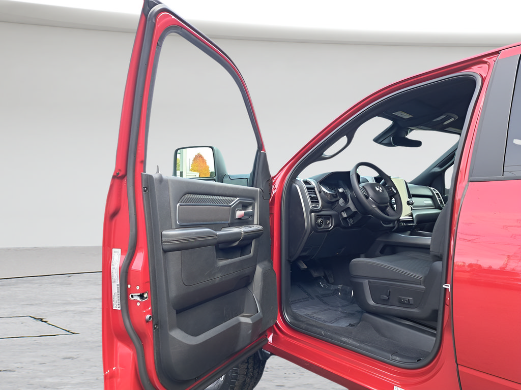 New 2026 RAM 3500 Big Horn AWD/4WD image 9