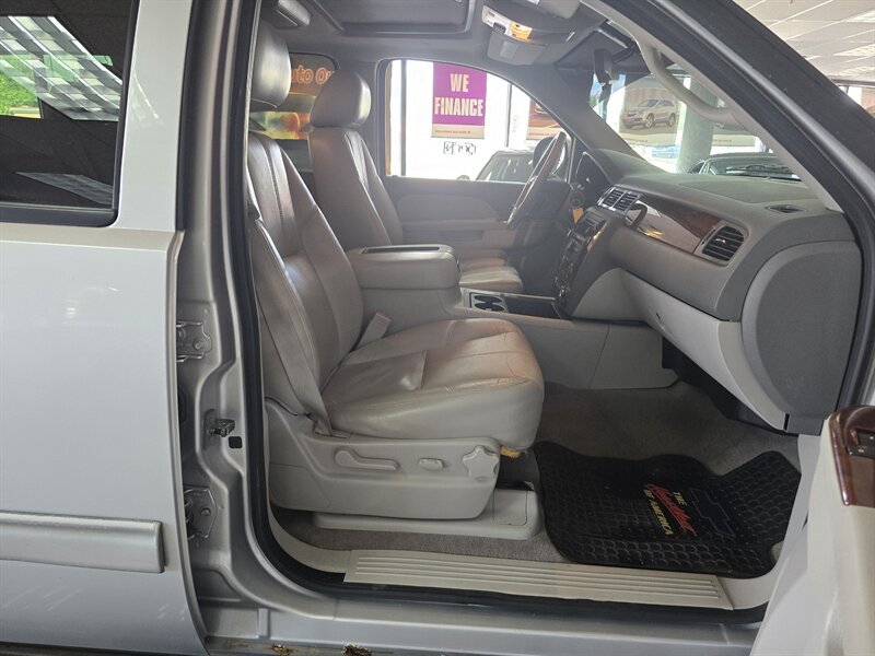 Used 2010 Chevrolet Tahoe LT AWD/4WD image 19