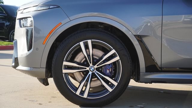 Used 2024 BMW X7 xDrive40i w/ Executive Package AWD/4WD image 5