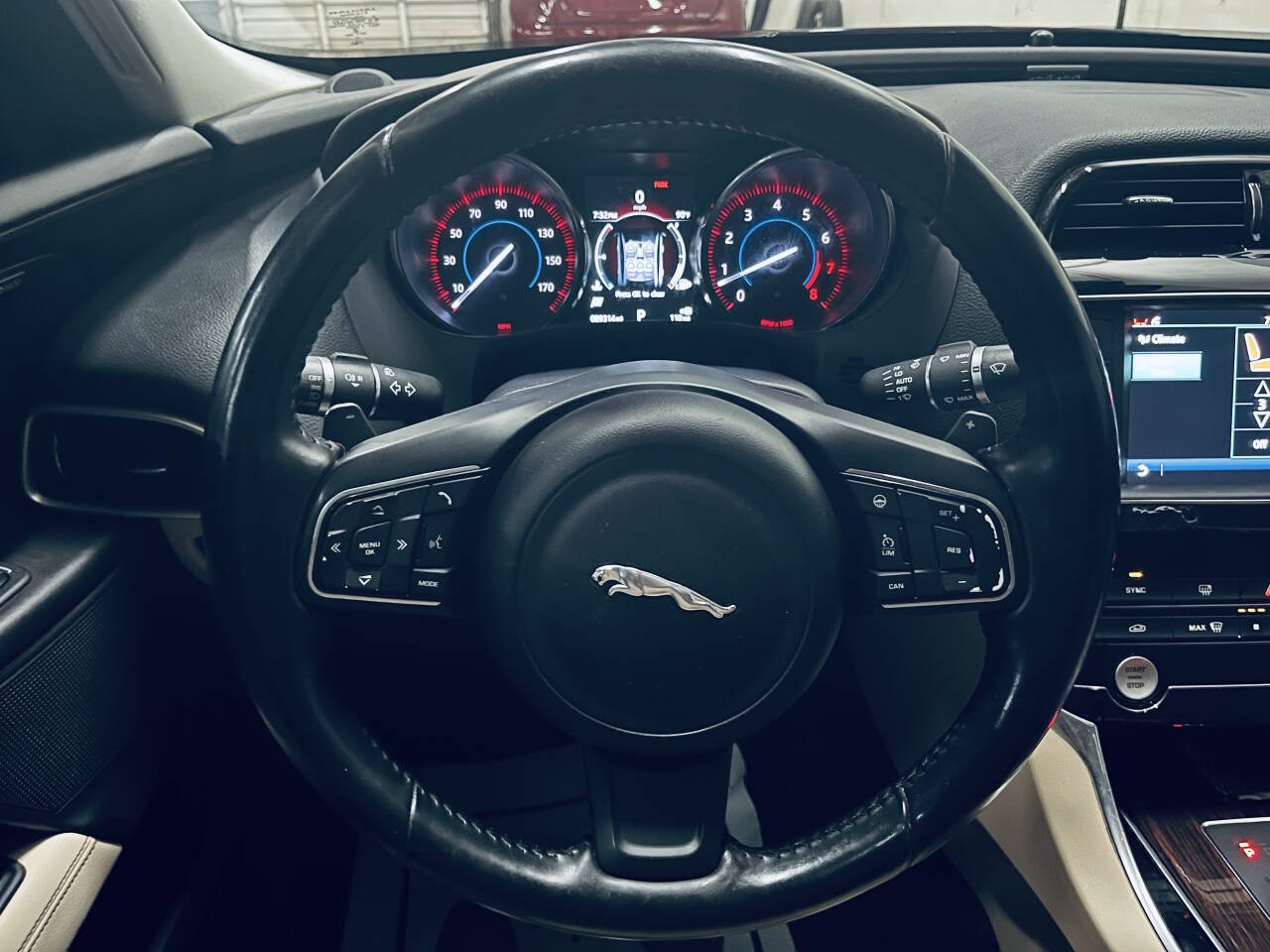 Used 2017 Jaguar XE Prestige AWD/4WD image 25