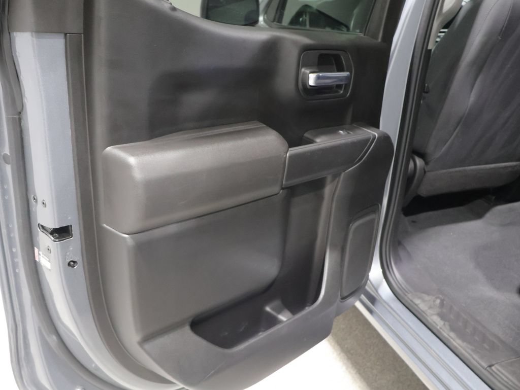 Used 2021 Chevrolet Silverado 1500 Custom Trail Boss AWD/4WD image 18