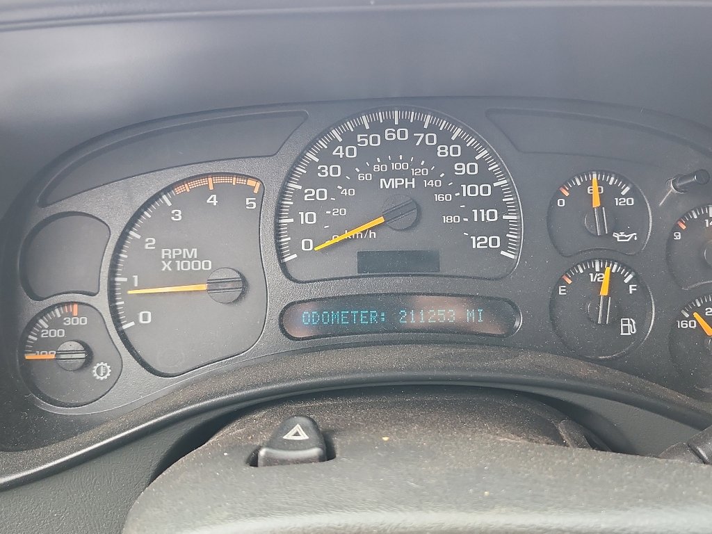 Used 2005 Chevrolet Silverado 2500 LS w/ Heavy-Duty Power Package image 27