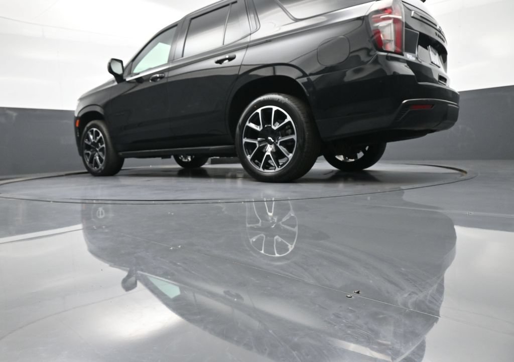 Used 2022 Chevrolet Tahoe RST w/ Luxury Package AWD/4WD image 35