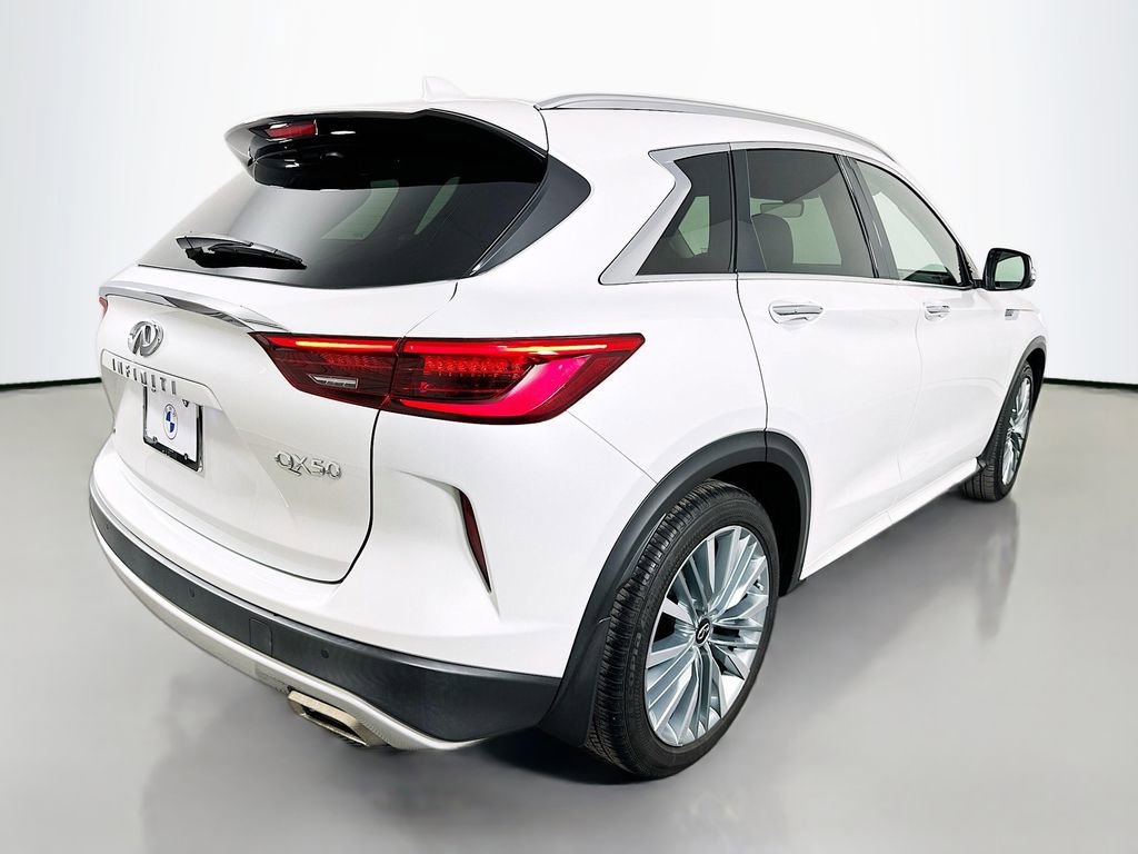Used 2023 INFINITI QX50 Sensory AWD/4WD image 5