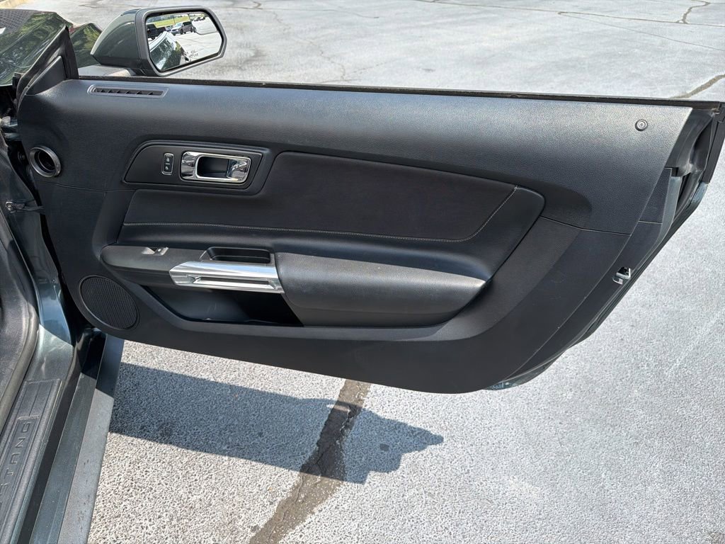 Used 2015 Ford Mustang Convertible w/ Equipment Group 051A RWD image 18