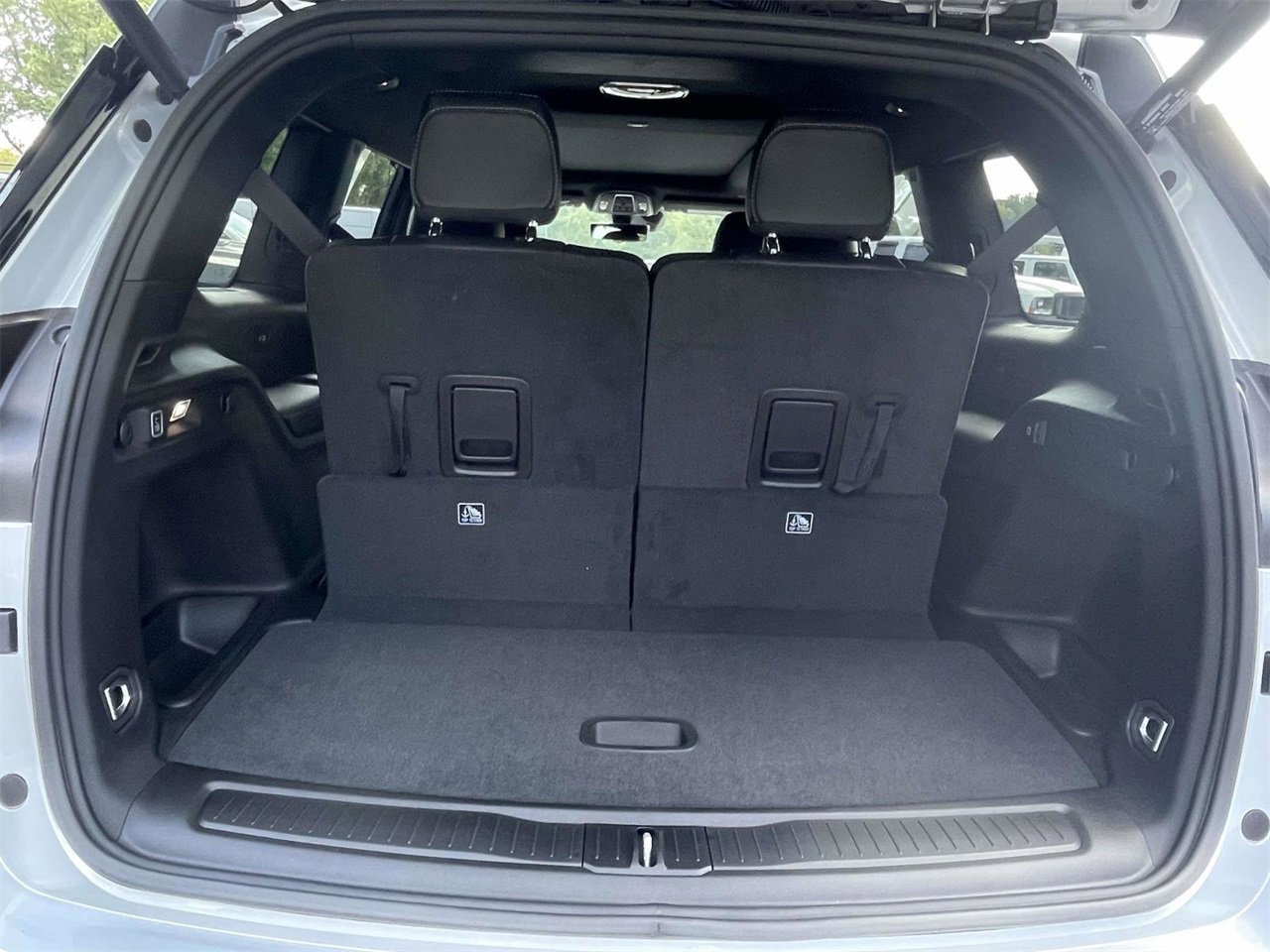 New 2025 Jeep Grand Cherokee L Limited w/ Luxury Tech Group II image 68