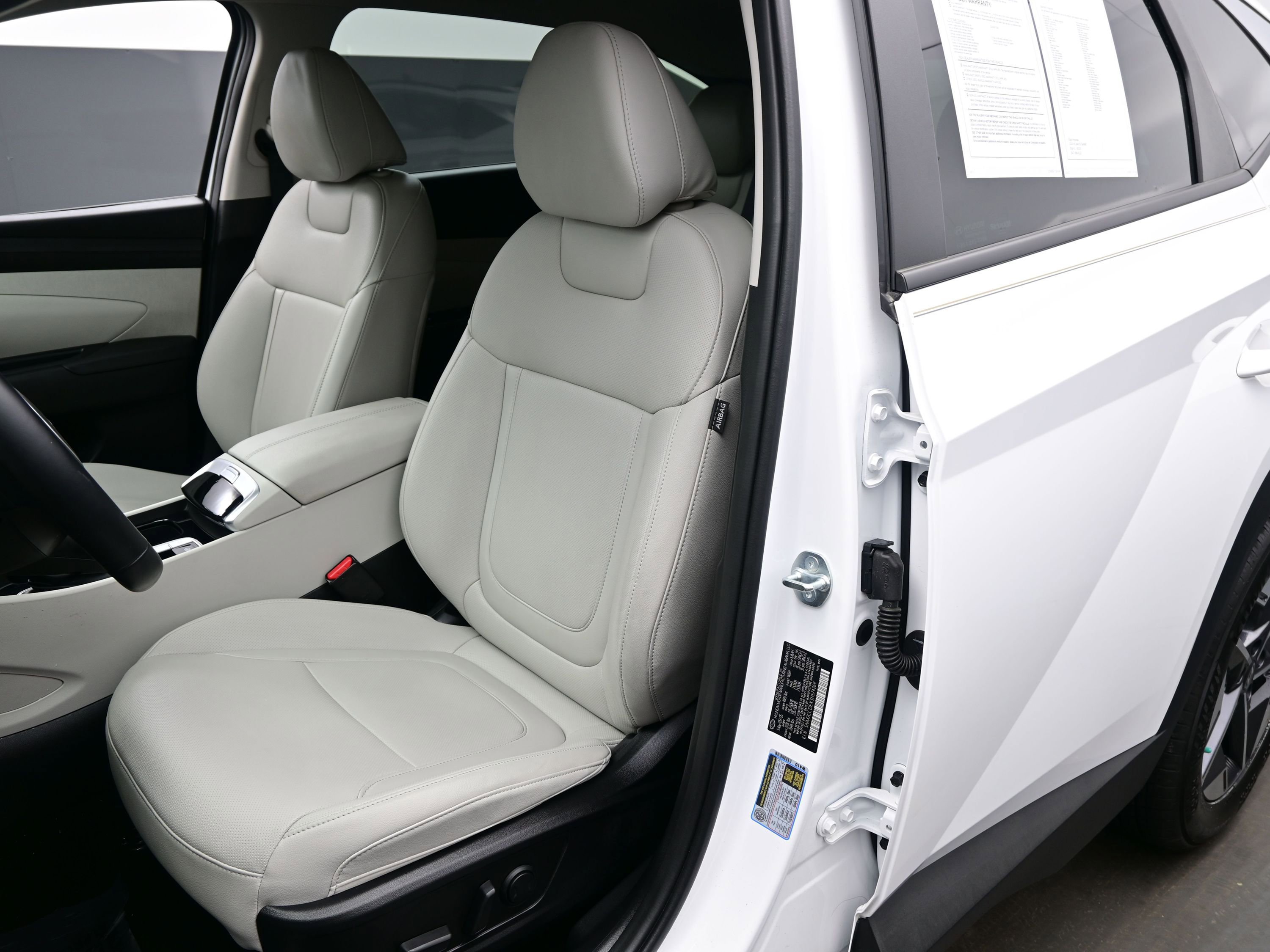 Certified 2025 Hyundai Tucson SEL image 12