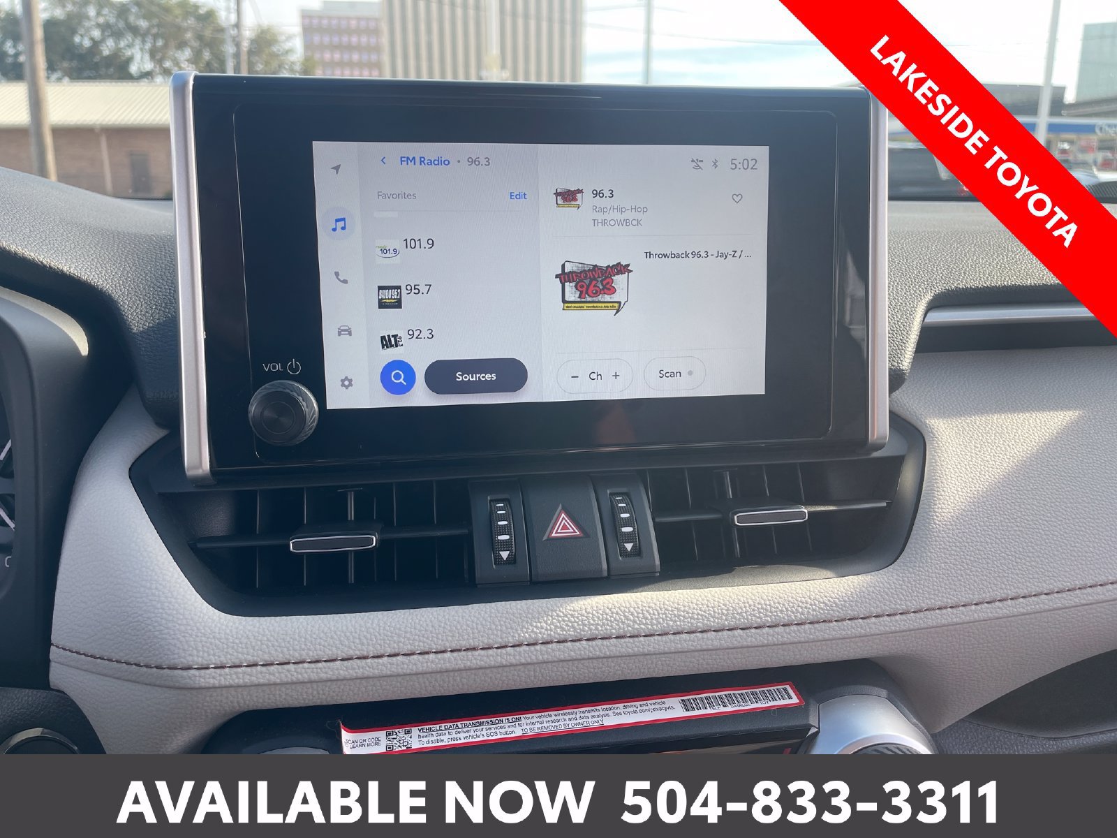 Used 2025 Toyota RAV4 XLE Premium FWD image 33