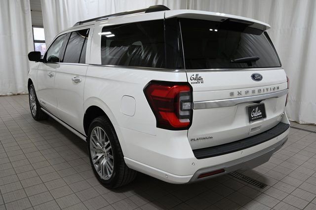 Used 2024 Ford Expedition Max Platinum AWD/4WD image 12