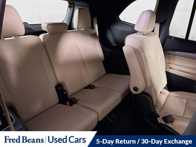 Used 2026 Buick Enclave Preferred AWD/4WD image 30