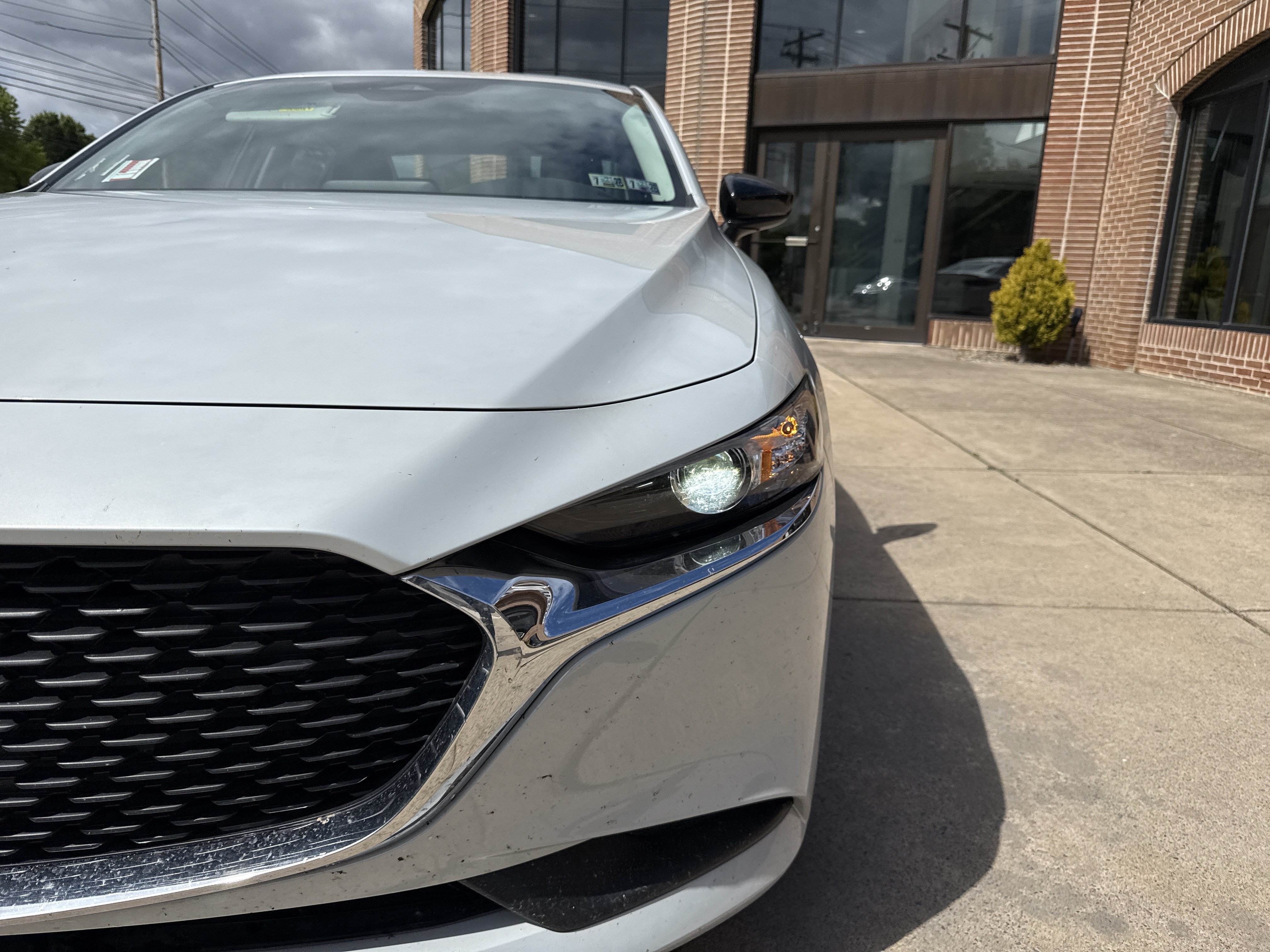 Used 2025 MAZDA MAZDA3 s FWD image 9